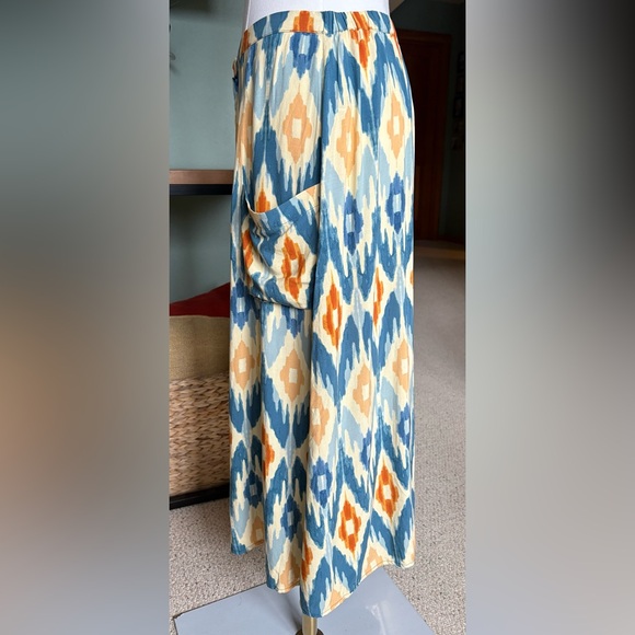 Anthro DR2 Boho Rayon Midi Skirt w Ikat Pattern, Button Front & Patch Pockets - Picture 2 of 10